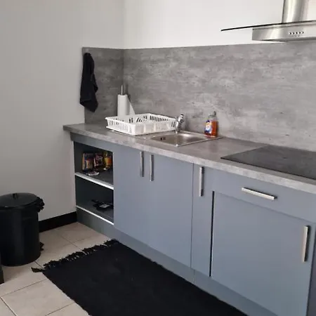Studio Maison Avec Cour Pres De Pau Centre Apartment *